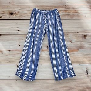 Brand- Old Navy. Size- Medium/Tall. Blue & White striped pants.